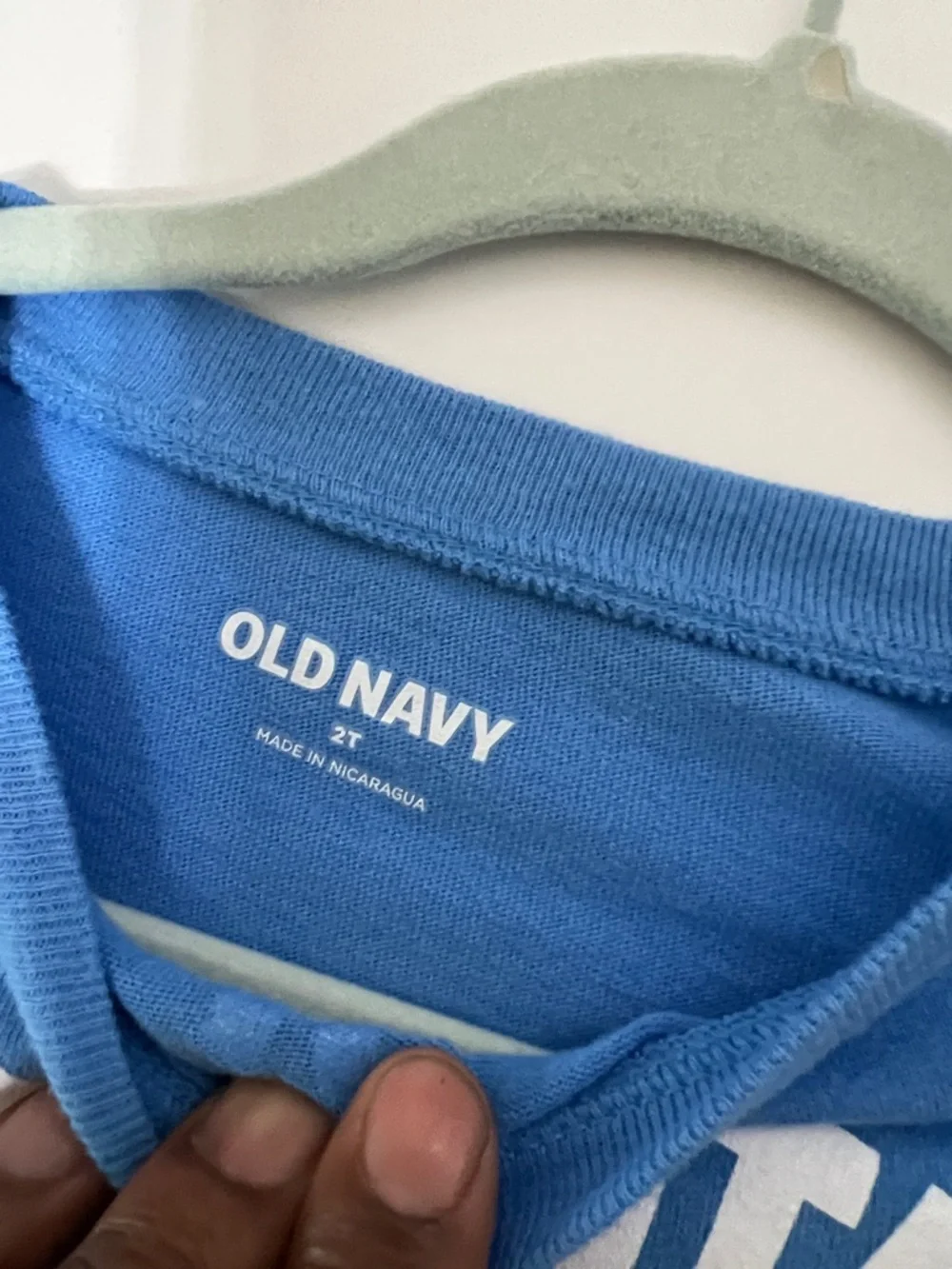 Boys Old Navy 2 pack 2T - Picture 3 of 6